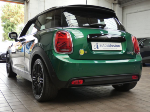 2023 MINI Electric Hatch Cooper Se 32.6kwh Level 3 Hatchback 3dr Electric Auto (184 Ps) in Green — image 3