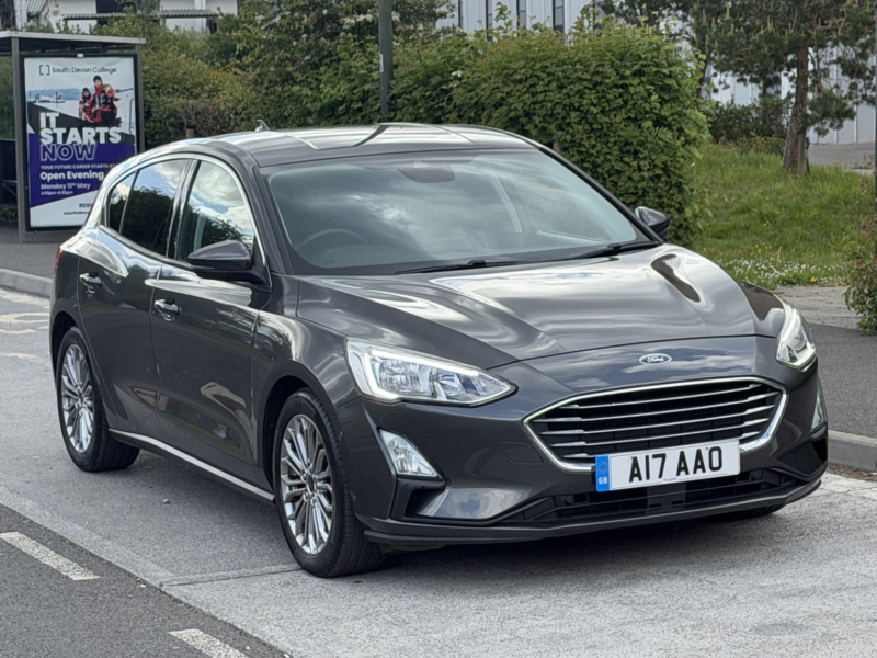 2018 Ford Focus 1.5 T Ecoboost Titanium X in Grey — image 1