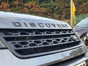 2016 Land Rover Discovery Sport 2.0 Td4 Hse Black Auto 4WD Euro 6 (s/s) 5dr in Grey — image 4