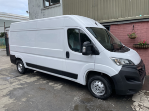 2022 Vauxhall Movano 2.2 New Movano Dynamic 2.2d 140 M6 L3h2 3500 Panel Van in White — image 2