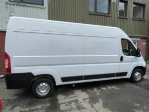 2022 Vauxhall Movano 2.2 New Movano Dynamic 2.2d 140 M6 L3h2 3500 Panel Van in White — image 3