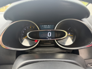 2014 Renault Clio 1.2 Dynamique Medianav 1.2 16v 75 in Grey — image 5