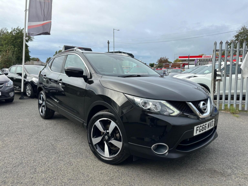 2016 Nissan Qashqai 1.5 Dci N-Connecta 2WD Euro 6 (s/s) 5dr in Black — image 1