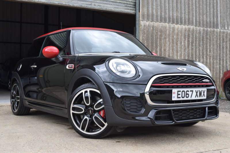 2017 MINI Hatch 2.0 John Cooper Works 3-Door Hatch in Black — image 1