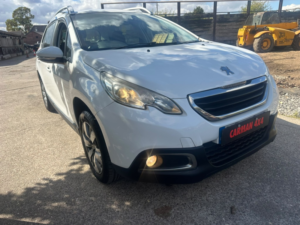 2013 Peugeot 2008 1.2 Vti Active in White — image 3