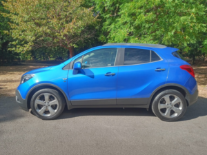 2012 Vauxhall Mokka 1.6 Se in Blue — image 3