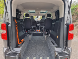 2022 Citroen Spacetourer 2.0 Spacetourer Flair Bluehdi 180 S&s Eat8 Auto Xl in Grey — image 2