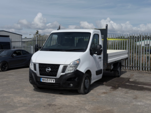 2019 Nissan Nv400 2.3 Dci 35 Se Chassis Cab 2dr Diesel Manual Fwd L3 Euro 6 (130 Ps) in White — image 5