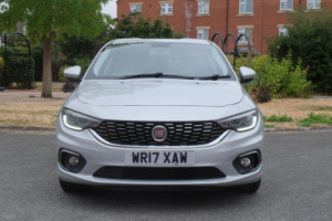 2017 Fiat Tipo 1.4 Mpi Lounge Euro 6 5dr in Grey — image 2
