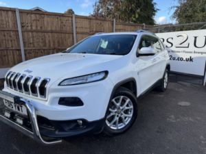 2015 Jeep Cherokee 2.0 Cherokee 2.0 140hp Fwd Manual Longitude+ in White — image 4