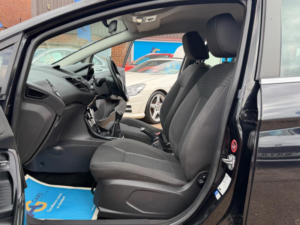 2015 Ford Fiesta 1.25 Zetec Euro 6 5dr in Black — image 4
