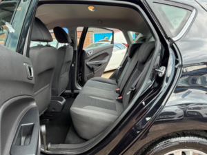 2015 Ford Fiesta 1.25 Zetec Euro 6 5dr in Black — image 5