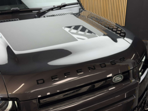 2024 Land Rover Defender 110 3.0 D300 Mhev X-Dynamic Hse Hard Top SUV 5dr Diesel Auto 4WD Mwb Euro 6 (s/s) (300 Ps) in Grey — image 6