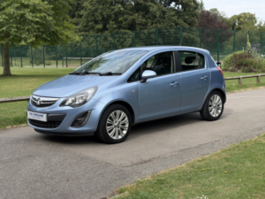 2014 Vauxhall Corsa 1.2 16v Se in Blue — image 3