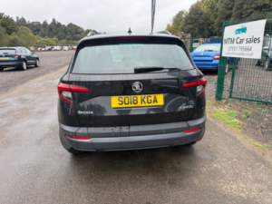 2018 Skoda Karoq 1.5 Tsi Se SUV 5dr Petrol Manual Euro 6 (s/s) (150 Ps) in Black — image 4