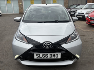 2016 Toyota Aygo 1.0 Vvt-I X-Play in Silver — image 3