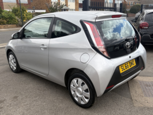 2016 Toyota Aygo 1.0 Vvt-I X-Play in Silver — image 6