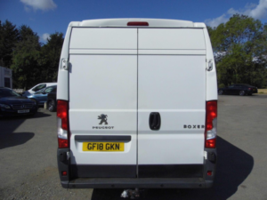 2018 Peugeot Boxer 2.0 Bluehdi 335 Professional L3 H2 Euro 6 5dr in White — image 6