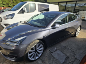 2019 Tesla Model 3 (dual Motor) Long Range in Grey — image 2