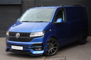 2024 Volkswagen Transporter 2.0 Tdi T28 Highline DSG Fwd Swb Euro 6 (s/s) 5dr in Blue — image 3