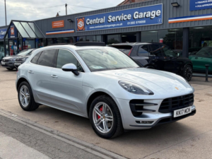 2017 Porsche Macan 3.6t V6 Turbo Pdk 4WD Euro 6 (s/s) 5dr in Silver — image 3