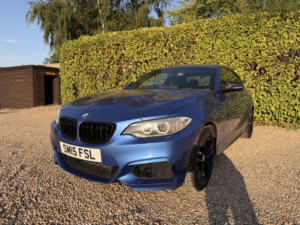 2015 BMW 2 Series 2.0 220i M Sport Coupe in Blue — image 5