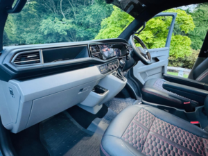 2022 Volkswagen Transporter 2.0 Bitdi T6.1 Sportline Black Edition Kombi (204) in Grey — image 6