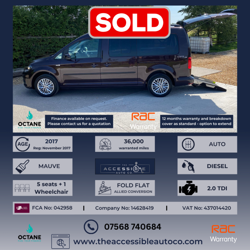2017 Volkswagen Caddy Maxi Life 2.0 Tdi Bluemotion Tech in Purple — image 1