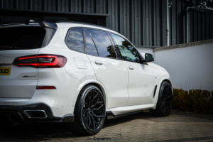 2022 BMW X5 3.0 X5 Xdrive30d M Sport in White — image 4