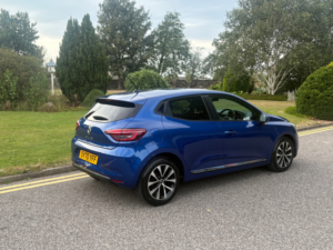2020 Renault Clio 1.0 Tce Iconic Hatchback 5dr Petrol Manual Euro 6 (s/s) (100 Ps) in Blue — image 5
