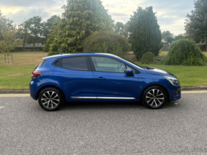 2020 Renault Clio 1.0 Tce Iconic Hatchback 5dr Petrol Manual Euro 6 (s/s) (100 Ps) in Blue — image 6