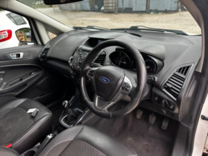 2017 Ford Ecosport 1.0 T Ecoboost Titanium in White — image 5