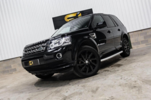 2013 Land Rover Freelander 2 2.2 Sd4 Hse Commandshift 4WD Euro 5 5dr in Black — image 4