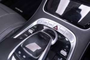2019 Mercedes-Benz S Class 4.0 S560 V8 Biturbo Amg Line (premium) Cabriolet G-Tronic Euro 6 (s/s) 2dr in Black — image 4