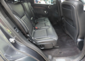 2019 Land Rover Discovery 3.0 Sd V6 Hse Luxury Auto 4WD Euro 6 (s/s) 5dr in Grey — image 4