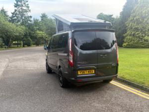 2017 Ford Transit Custom 2.0 Tdci 270 Limited Panel Van 5dr Diesel Manual L1 H1 (157 G/km, 128 Bhp) in Grey — image 4