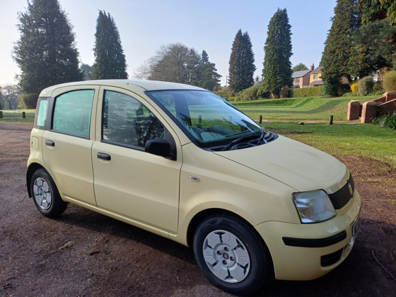 2009 Fiat Panda 1.1 Panda 1.1 Active Eco in Yellow — image 1
