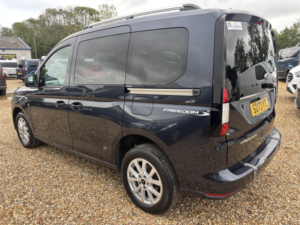 2023 Ford Tourneo Connect Wav Wheelchair Accessible Vehicle 2.0 Titanium in Blue — image 5