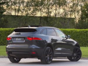 2016 Jaguar F-Pace 2.0 D180 R-Sport Auto AWD Euro 6 (s/s) 5dr in Grey — image 3
