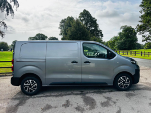 2022 Vauxhall Vivaro 1.5 Turbo D 2900 Dynamic L1 H1 Euro 6 (s/s) 6dr in Grey — image 5