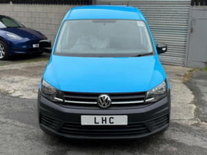 2016 Volkswagen Caddy Maxi 2.0 Tdi C20 Bluemotion Tech Startline Lwb Euro 6 (s/s) 6dr in Blue — image 5