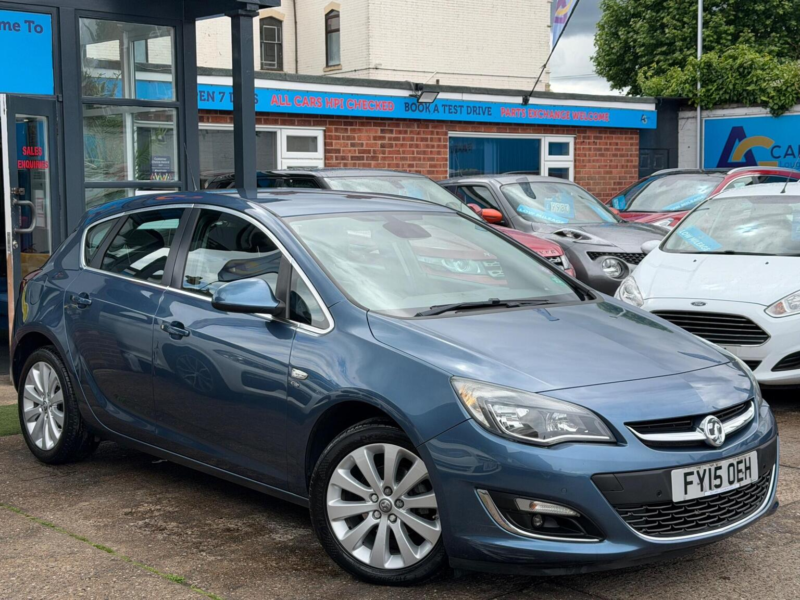 2015 Vauxhall Astra 1.6i Elite Euro 6 5dr in Blue — image 1