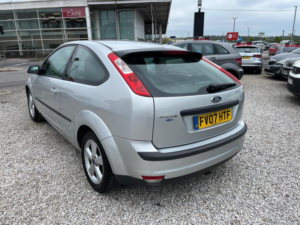 2007 Ford Focus 1.6 Zetec Climate 3dr in Silver — image 4