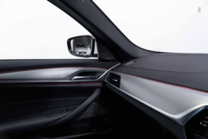 2019 BMW 5 Series 3.0 530d M Sport Auto Xdrive Euro 6 (s/s) 4dr in White — image 3