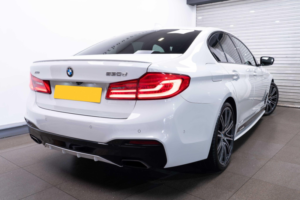 2019 BMW 5 Series 3.0 530d M Sport Auto Xdrive Euro 6 (s/s) 4dr in White — image 6