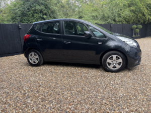 2016 Kia Venga 1.4 1 Air in Black — image 2