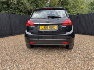 2016 Kia Venga 1.4 1 Air in Black — image 5