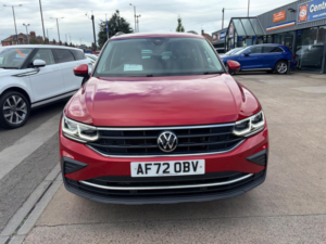 2022 Volkswagen Tiguan 1.4 Tsi 13kwh Life DSG Euro 6 (s/s) 5dr in Red — image 3
