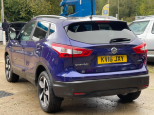 2016 Nissan Qashqai 1.5 Dci N-Tec+ 2WD Euro 6 (s/s) 5dr in Blue — image 4