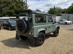 1990 Land Rover Defender 90 300tdi Engine Upgrade*nice Refurb*amazing Chassis in Green — image 6